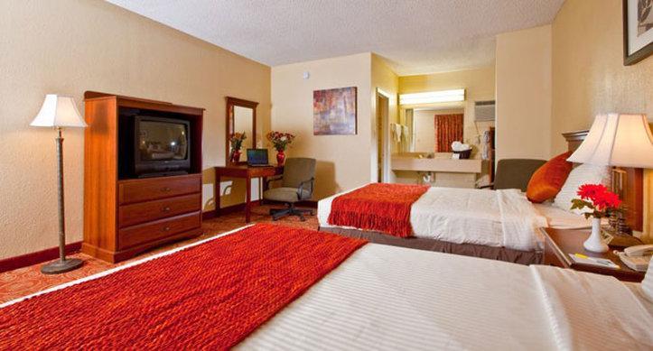 Oyo Hotel Augusta Downtown Dış mekan fotoğraf