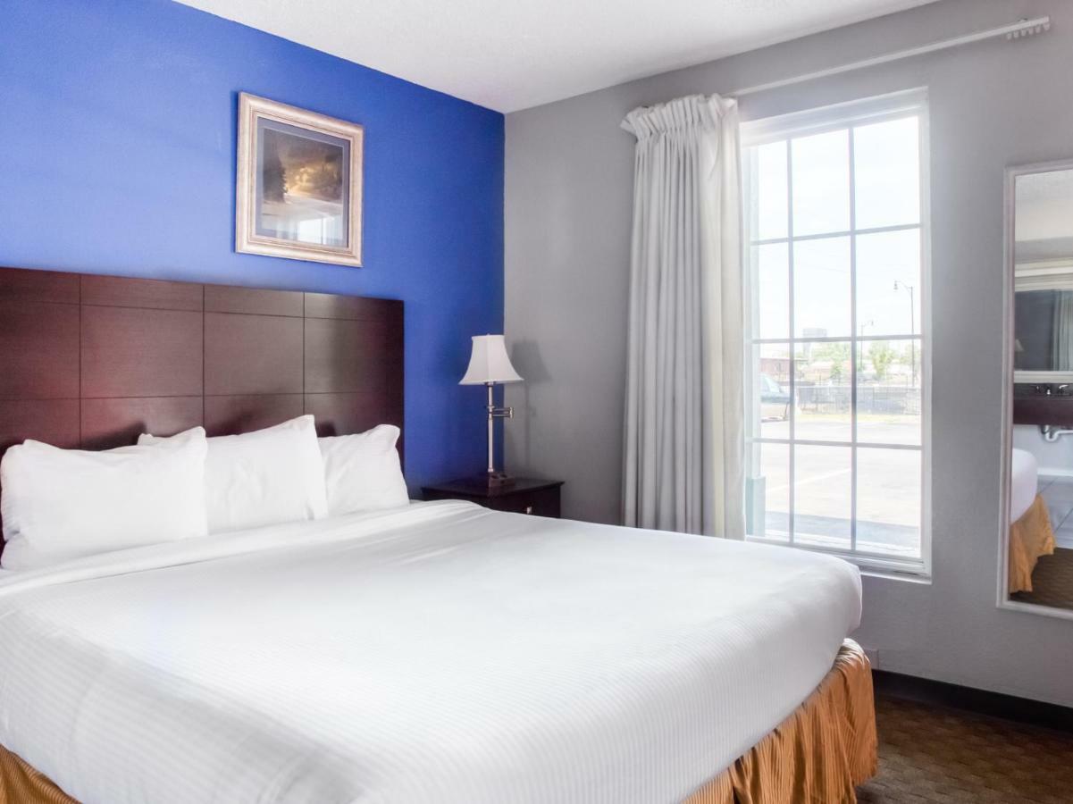 Oyo Hotel Augusta Downtown Dış mekan fotoğraf